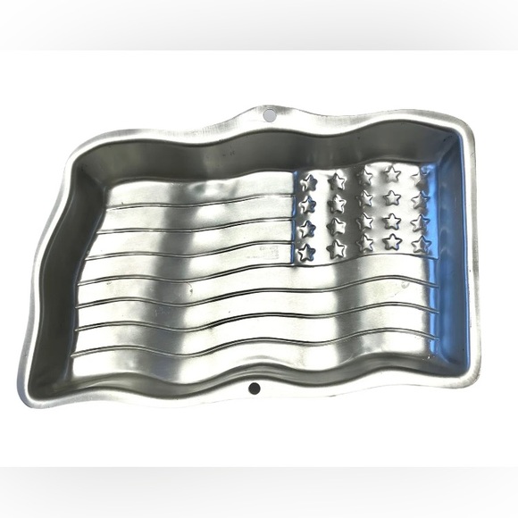 2000 Wilton American Flag Stars and Stripes Cake Pan USA 2105-183 - Picture 3 of 5